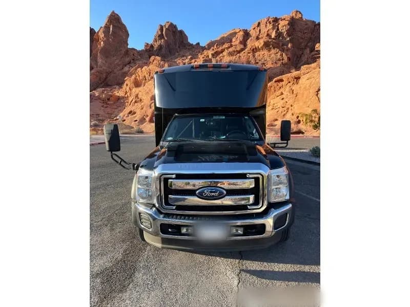 2011 Ford F-550 Party Bus - Image 5