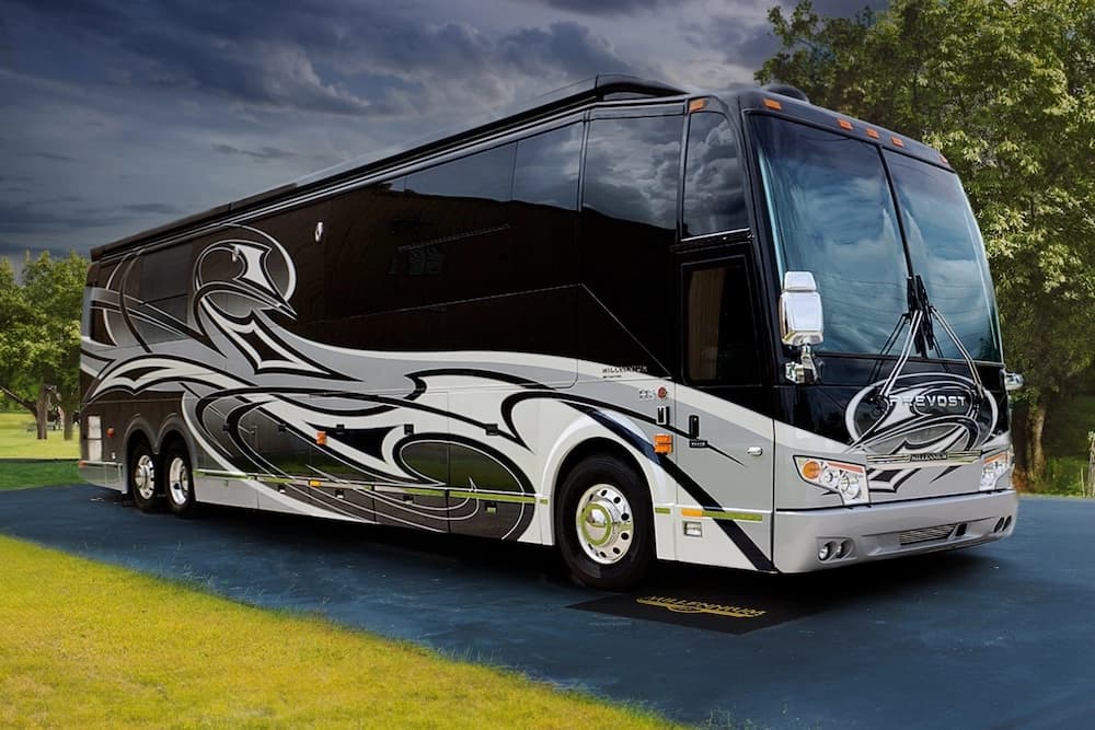 2017 Prevost Millennium H3-45 bus