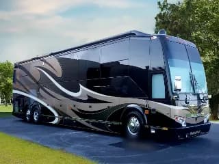 2013 Prevost Millennium H3-45 bus