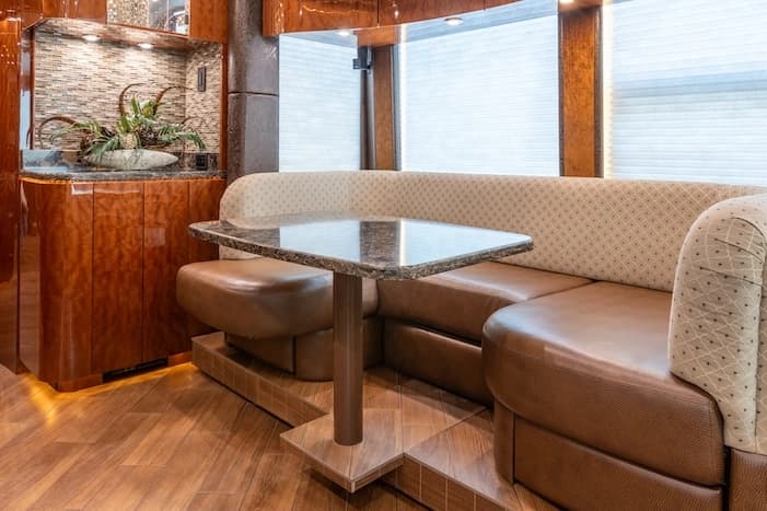 2016 Prevost Millennium H3-45 Motorhome - Image 4