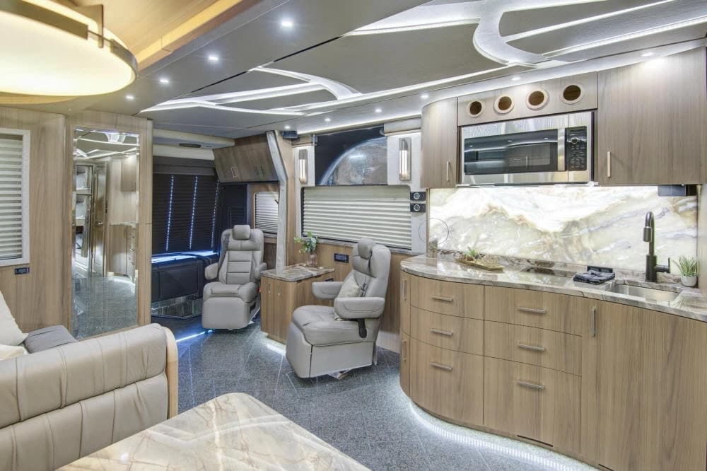 2024 Prevost Florida Coach X3 Motorhome - Image 16