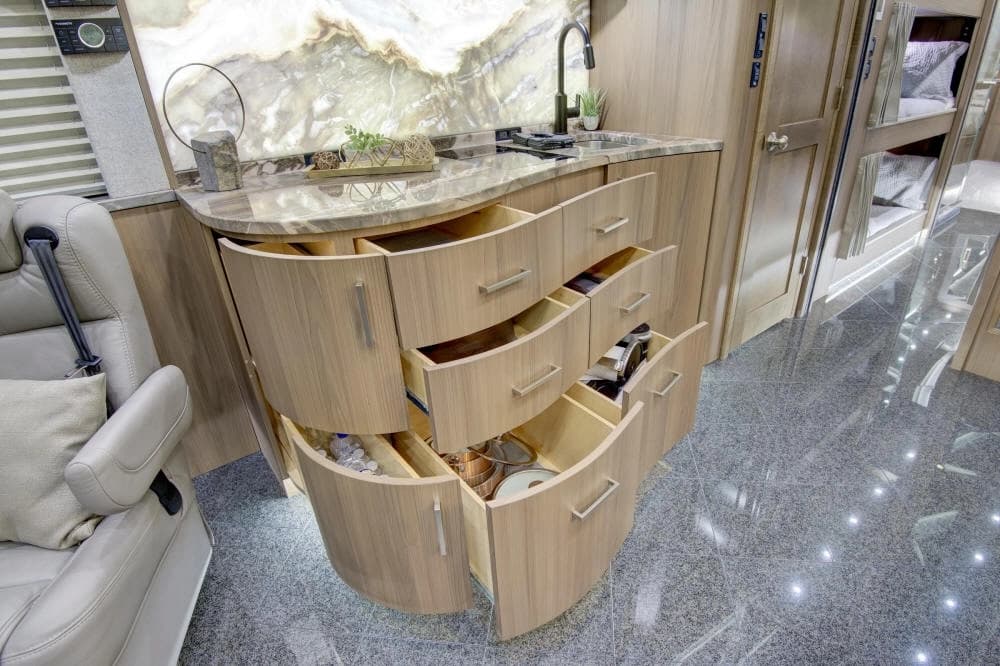 2024 Prevost Florida Coach X3 Motorhome - Image 17