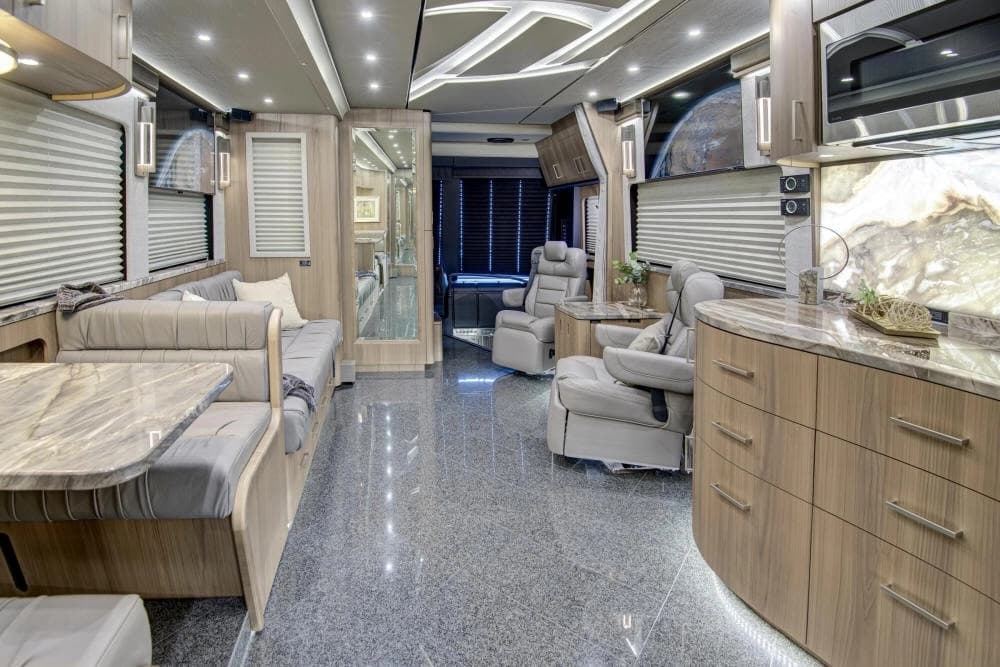 2024 Prevost Florida Coach X3 Motorhome - Image 9