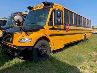 2022 Freightliner C2 bus