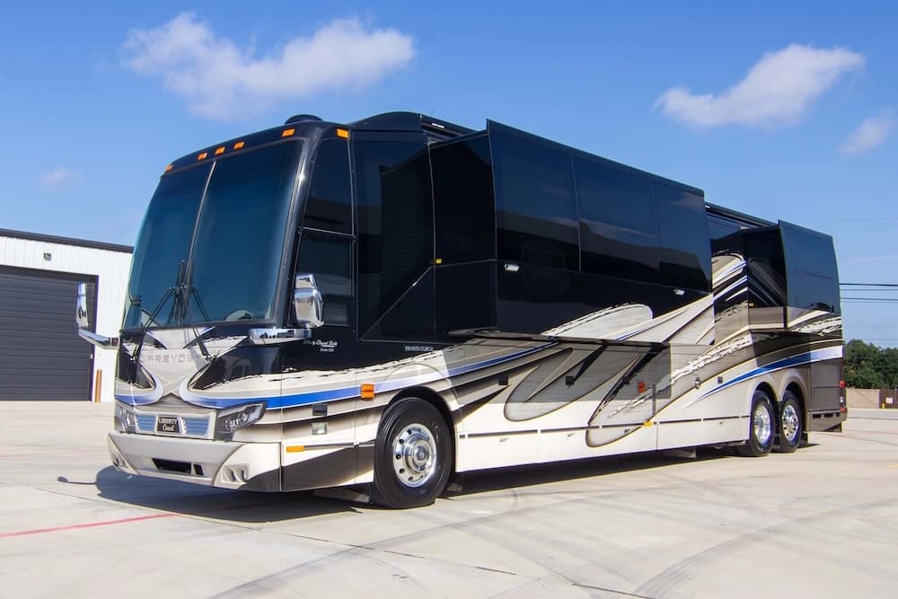 2016 Prevost Liberty Elegant Lady H3-45 Motorcoach - Image 17