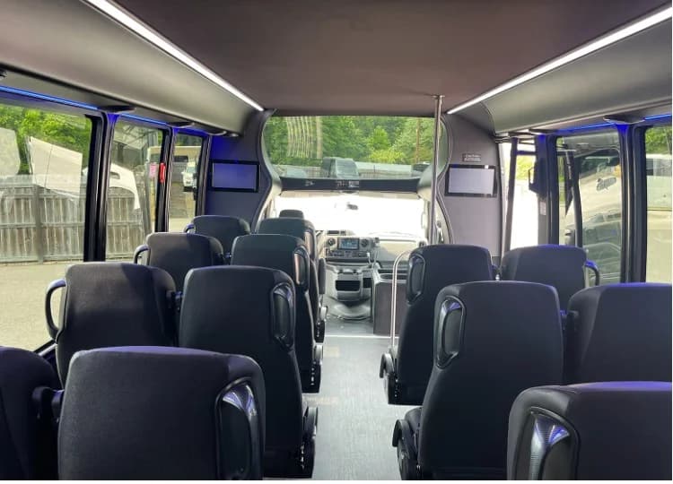 2025 Ford E-450 Grech Exec GM28 - Image 5