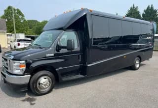 2025 Ford E-450 bus