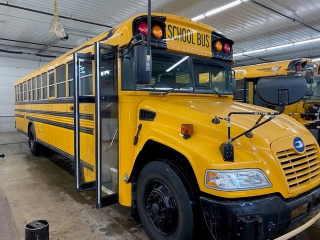 2017 Blue Bird Vision School Bus - Image 6