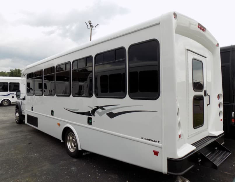 2026 Ford F-550 Starcraft 32P - Image 2