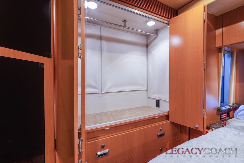 2006 Prevost Marathon H3-45 Coach - Image 21