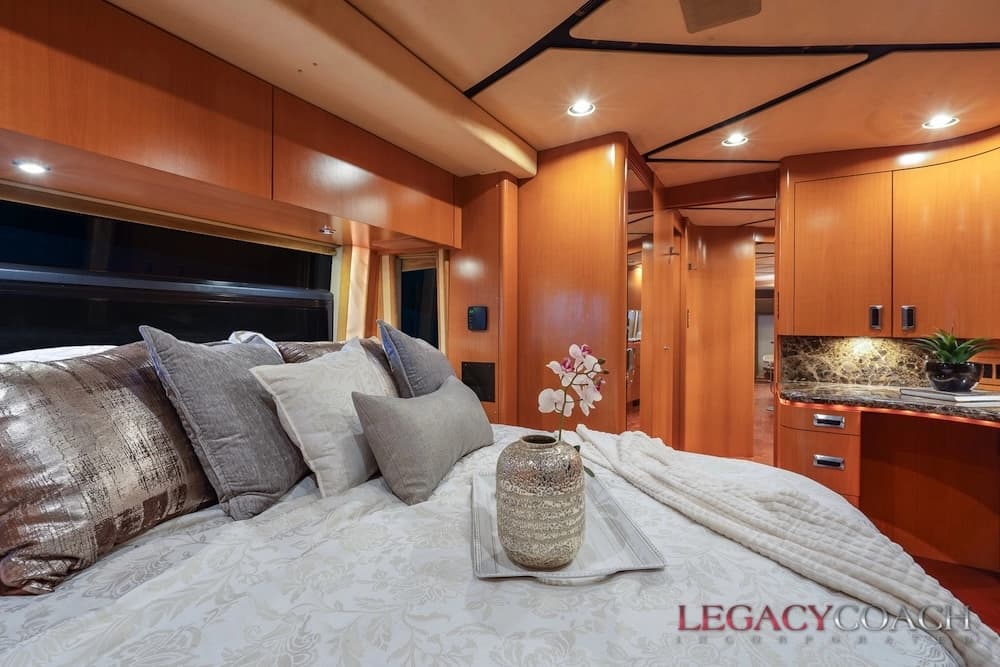 2006 Prevost Marathon H3-45 Coach - Image 23