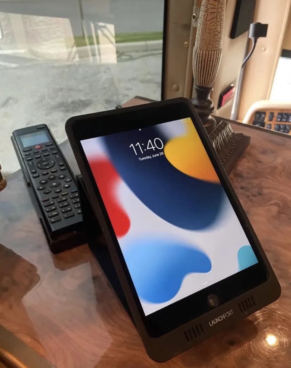 2007 Prevost Featherlite Motorhome - Image 20