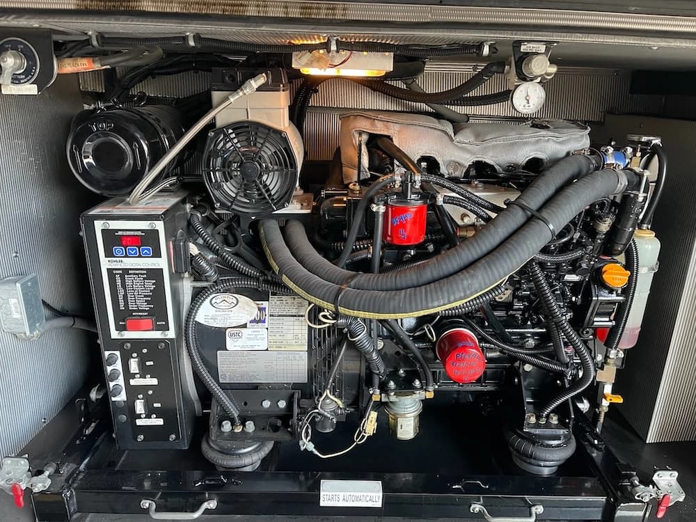 2007 Prevost Marathon XLII Motorhome - Image 25