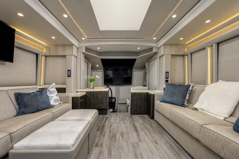 2021 Prevost Marathon H3-45 Motorhome - Image 20