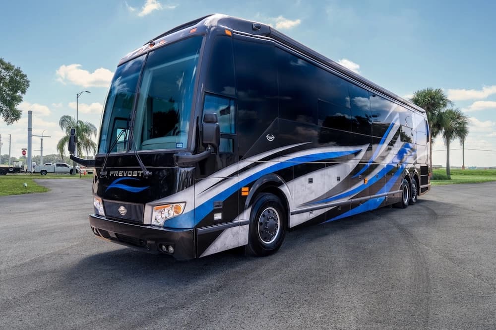 2021 Prevost Marathon H3-45 Motorhome - Image 27