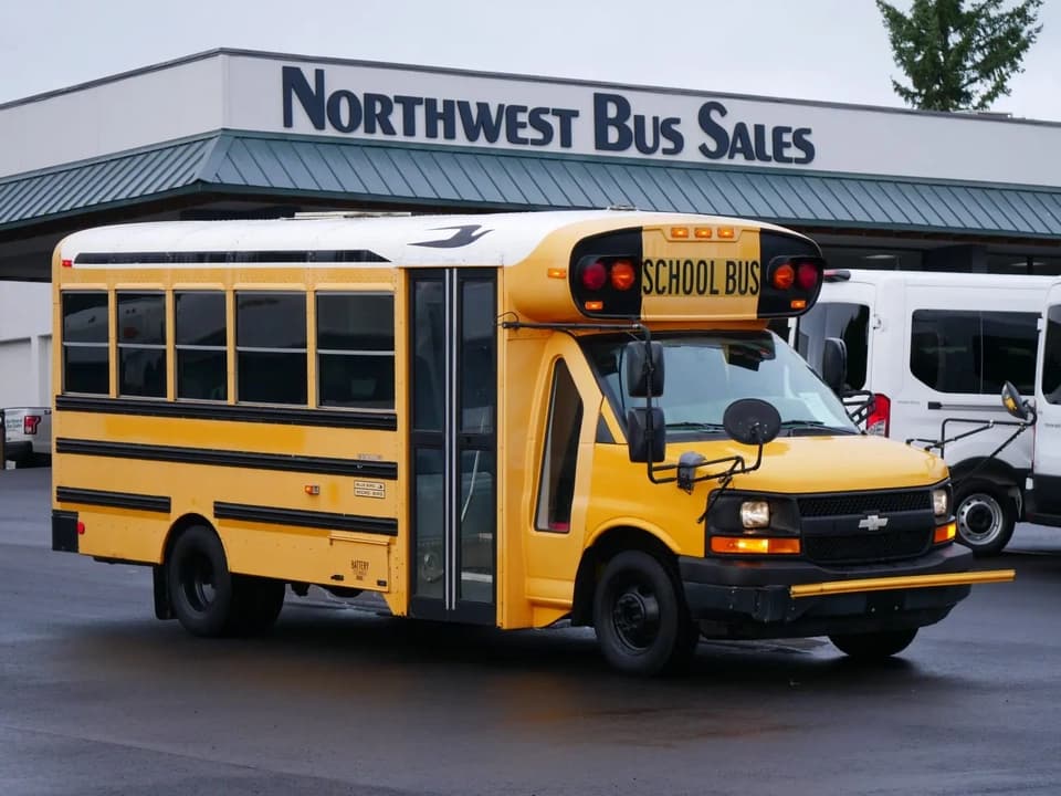 2008 Blue Bird Micro Bird bus