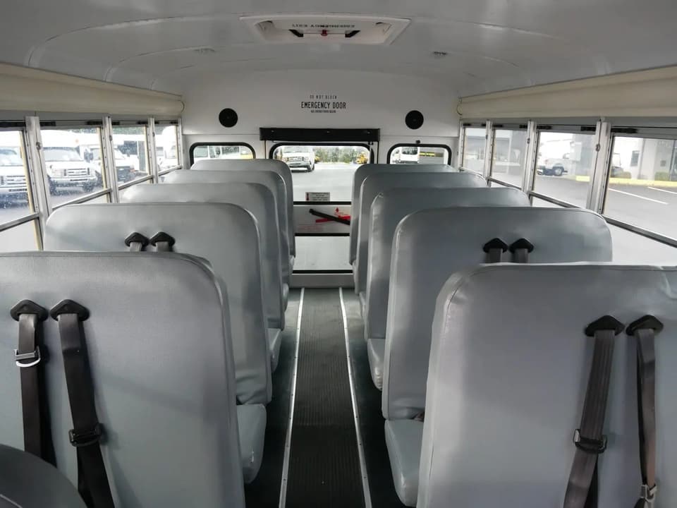 2008 Blue Bird Micro Bird - Image 6