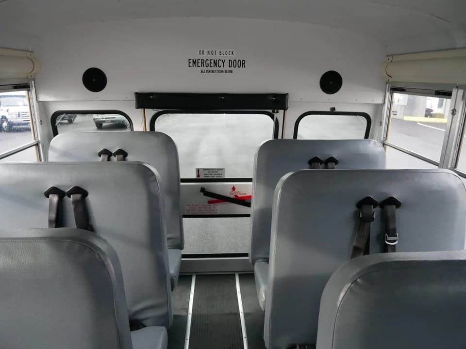 2008 Blue Bird Micro Bird - Image 7