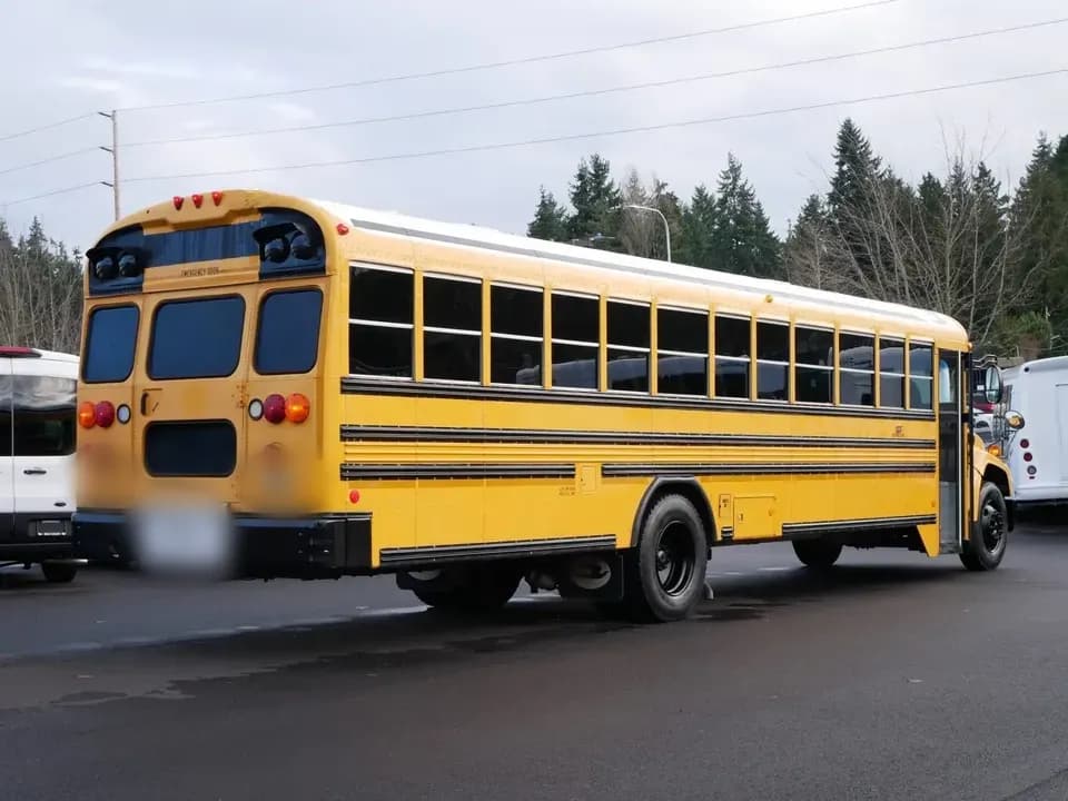 2010 Blue Bird Vision School Bus - Image 2