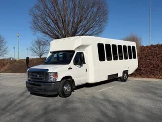 2021 Ford E450 bus