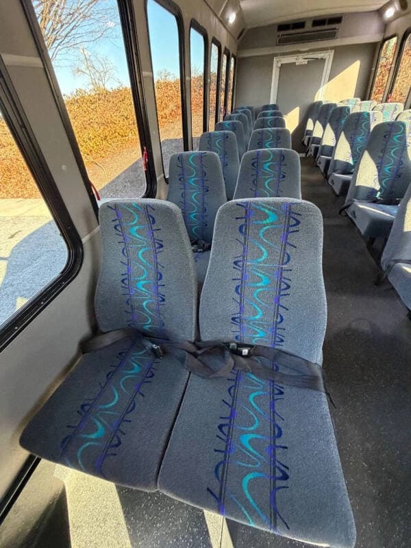 2021 Ford E450 Shuttle Bus - Image 13