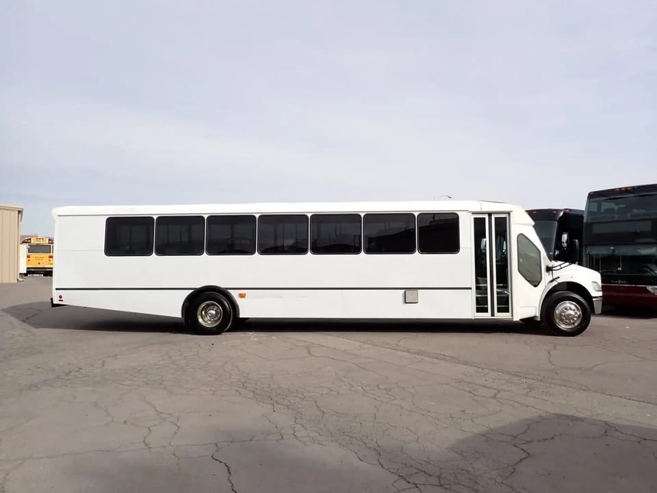 2014 Champion Defender Prisoner Transport Bus - Image 4