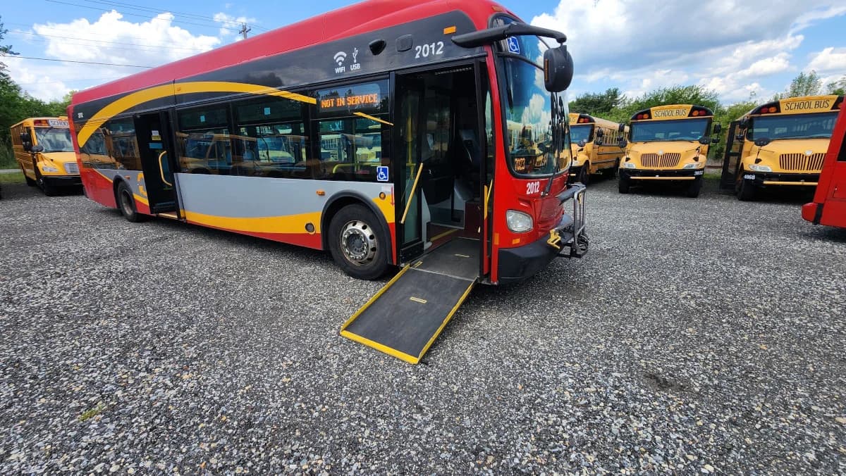 2014 New Flyer XDE40 Hybrid Transit Bus - Image 29