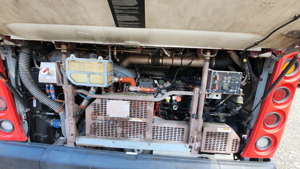 2014 New Flyer XDE40 Hybrid Transit Bus - Image 35