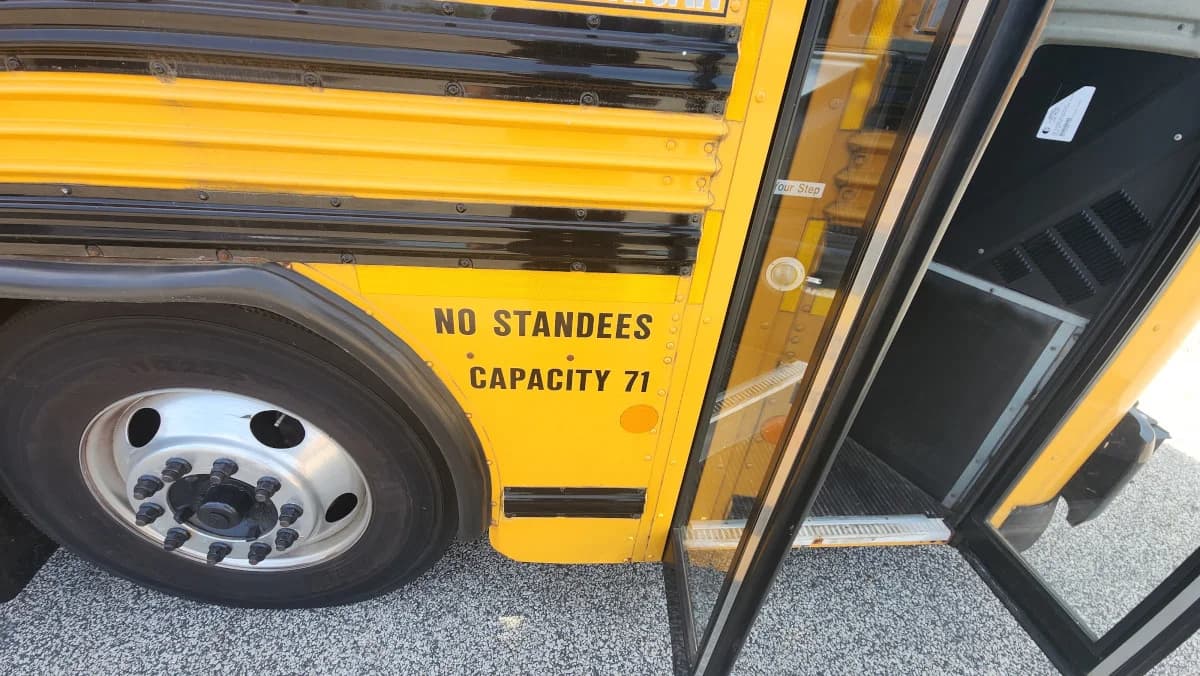 2013 Blue Bird All American 71P FE - Image 20