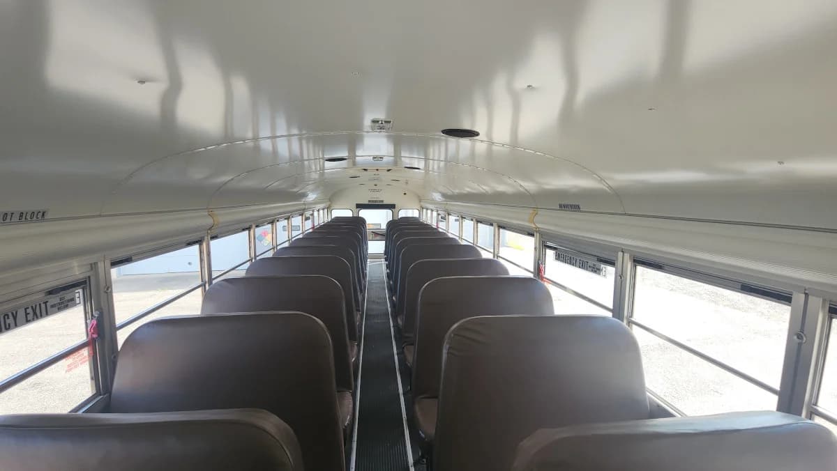 2013 Blue Bird All American 71P FE - Image 5