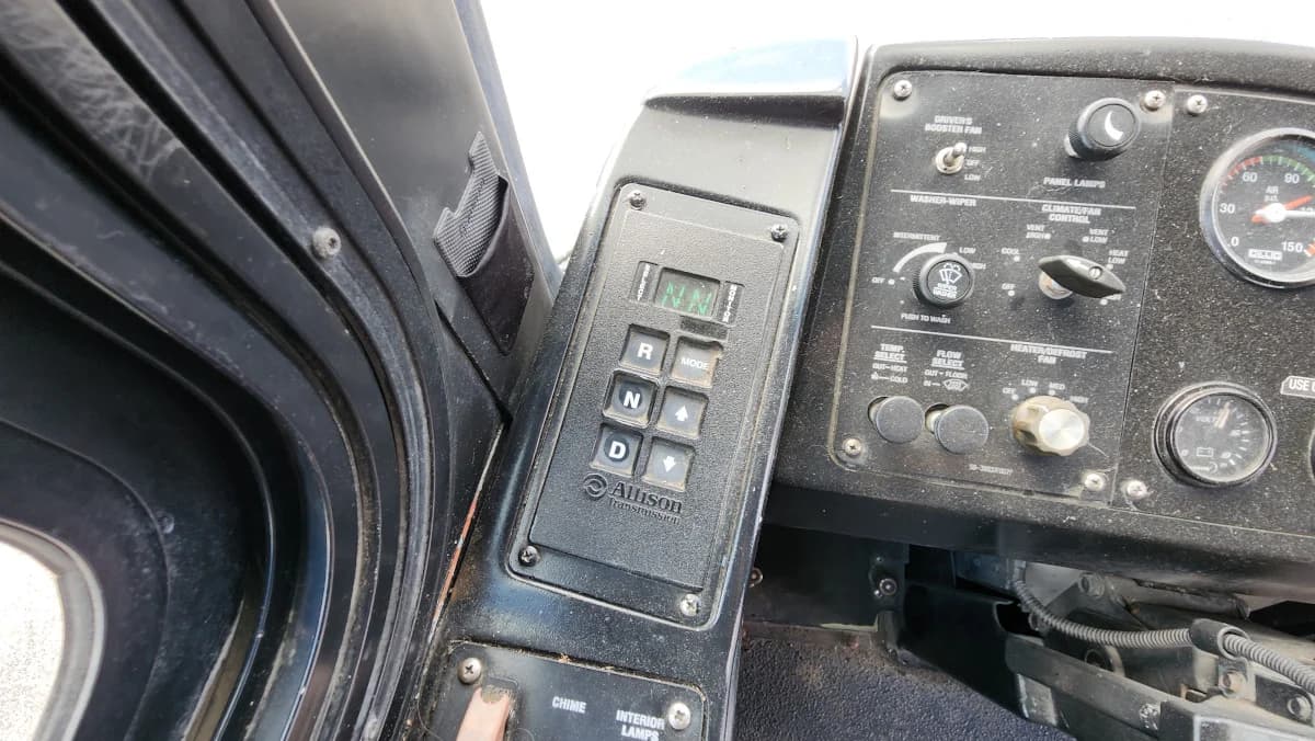 2007 Gillig Low Floor 28FT Transit - Image 17