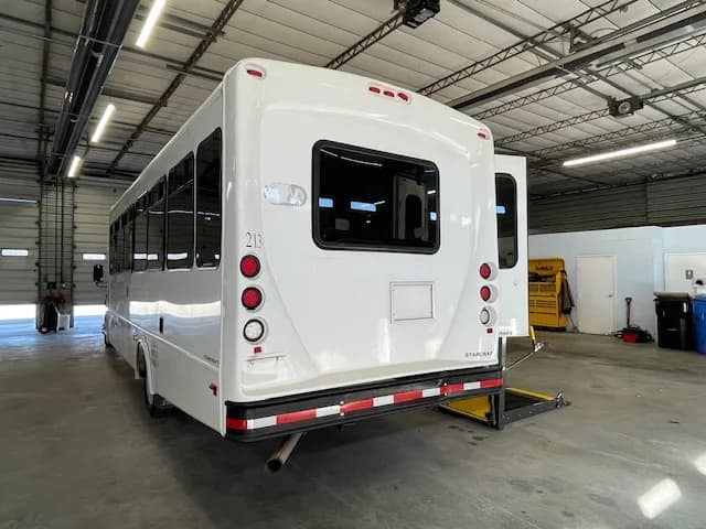 2018 Ford F-550 ADA Starcraft 26P - Image 24