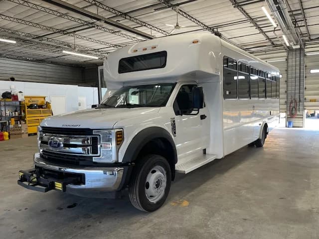 2018 Ford F-550 ADA Starcraft 26P - Image 18