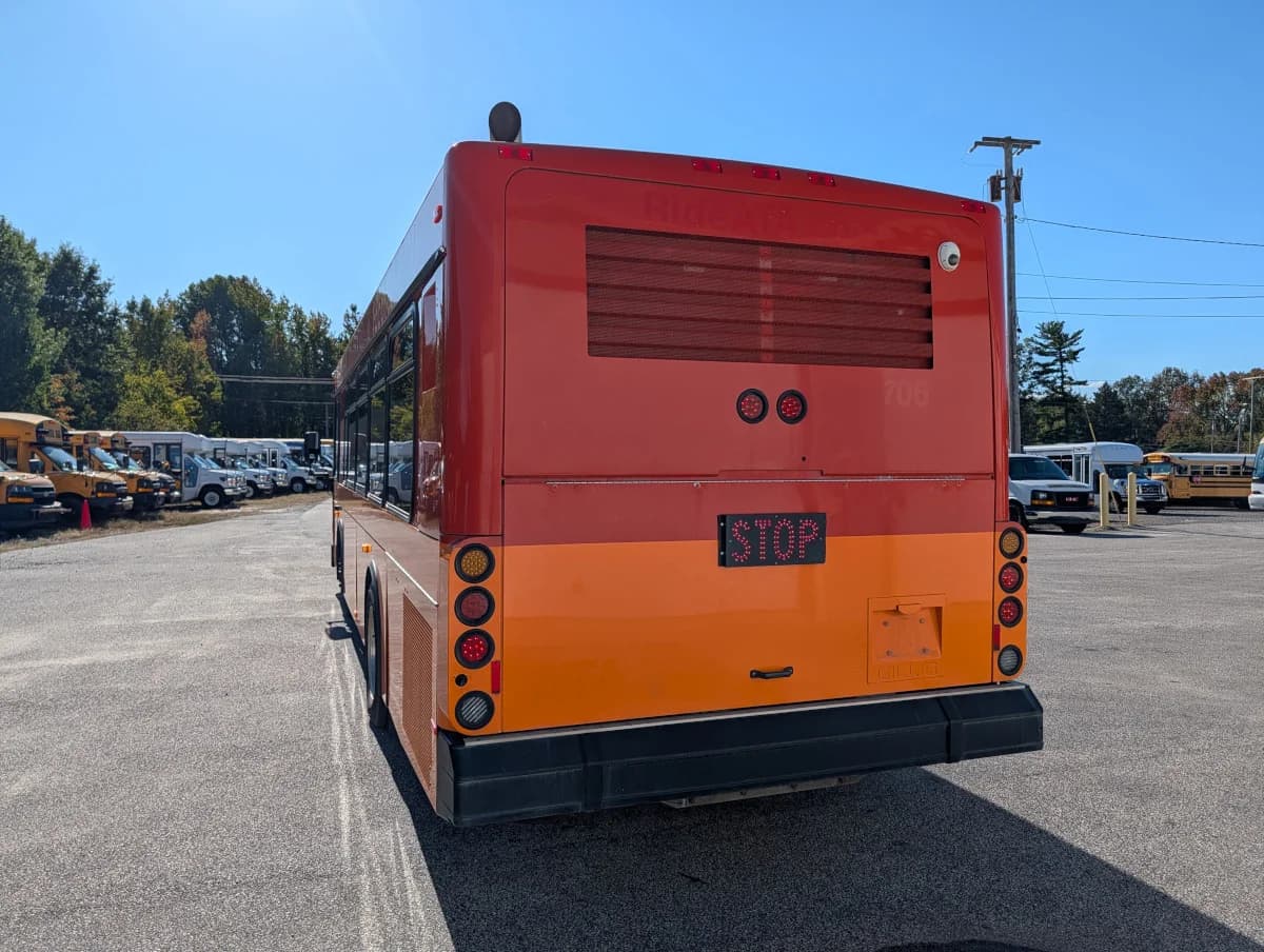 2005 Gillig Low Floor 28FT Transit - Image 29