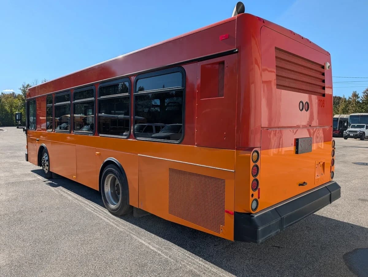 2005 Gillig Low Floor 28FT Transit - Image 30