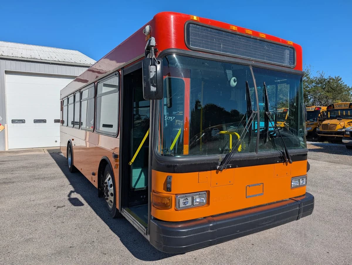 2005 Gillig Low Floor 28FT Transit - Image 25