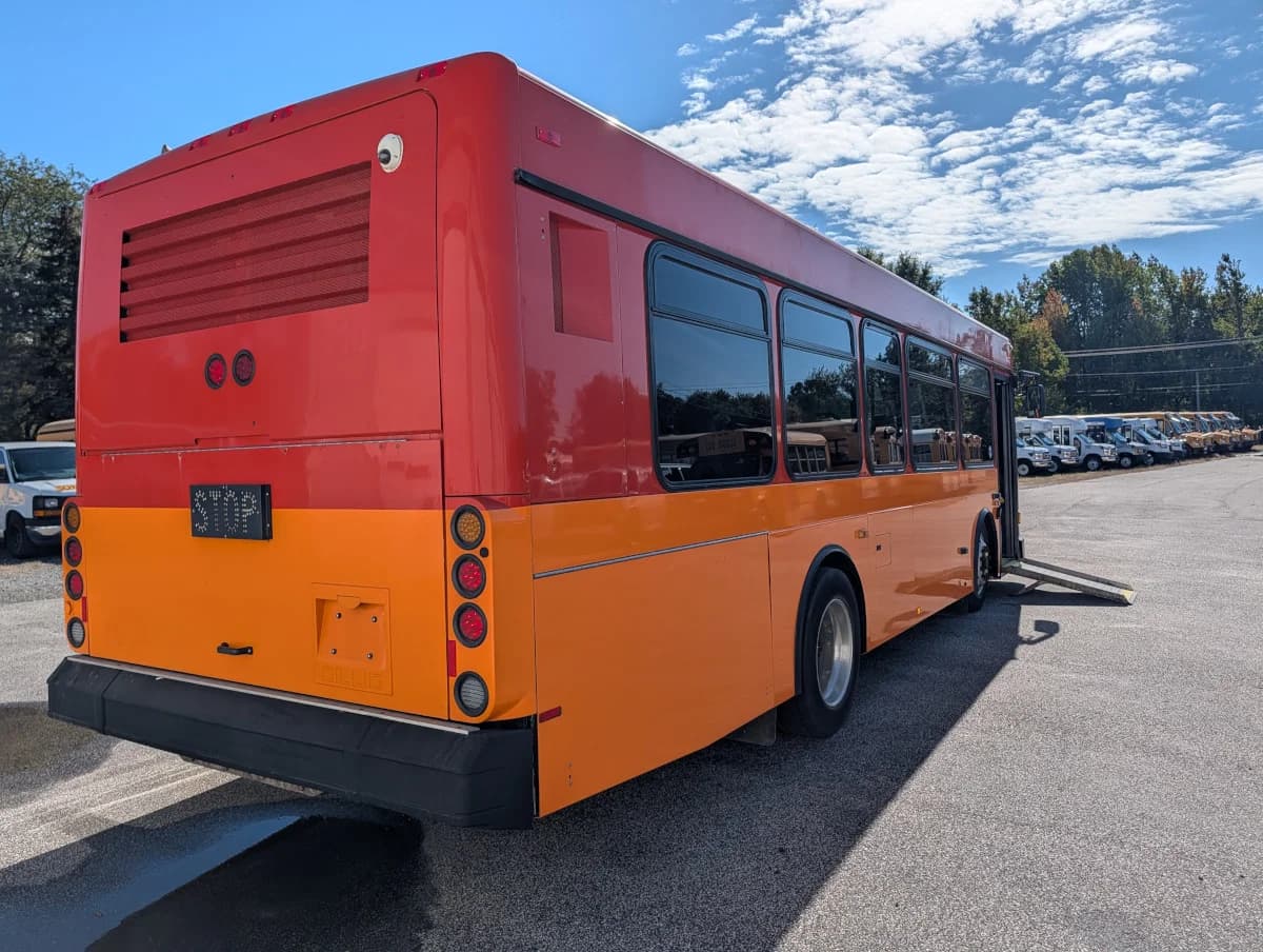 2005 Gillig Low Floor 28FT Transit - Image 27