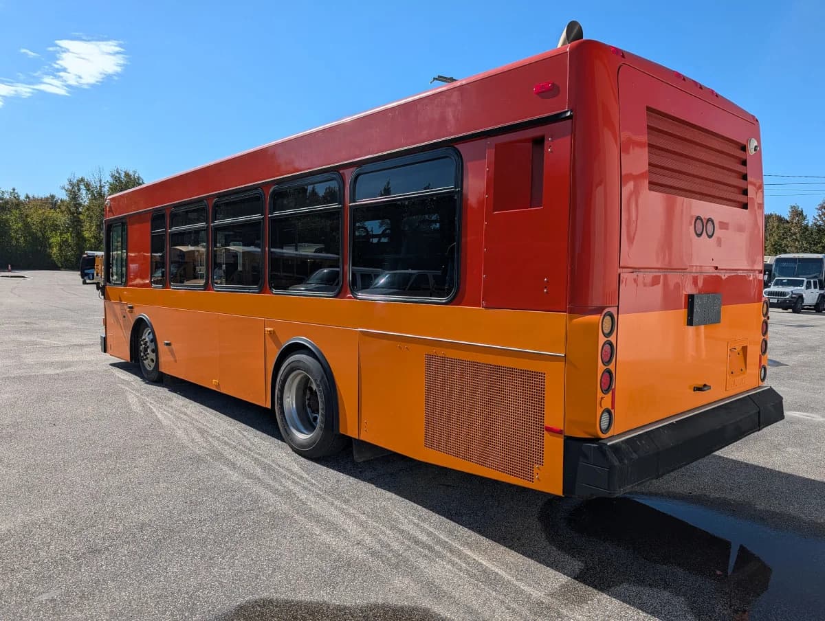 2005 Gillig Low Floor 28FT Transit - Image 30