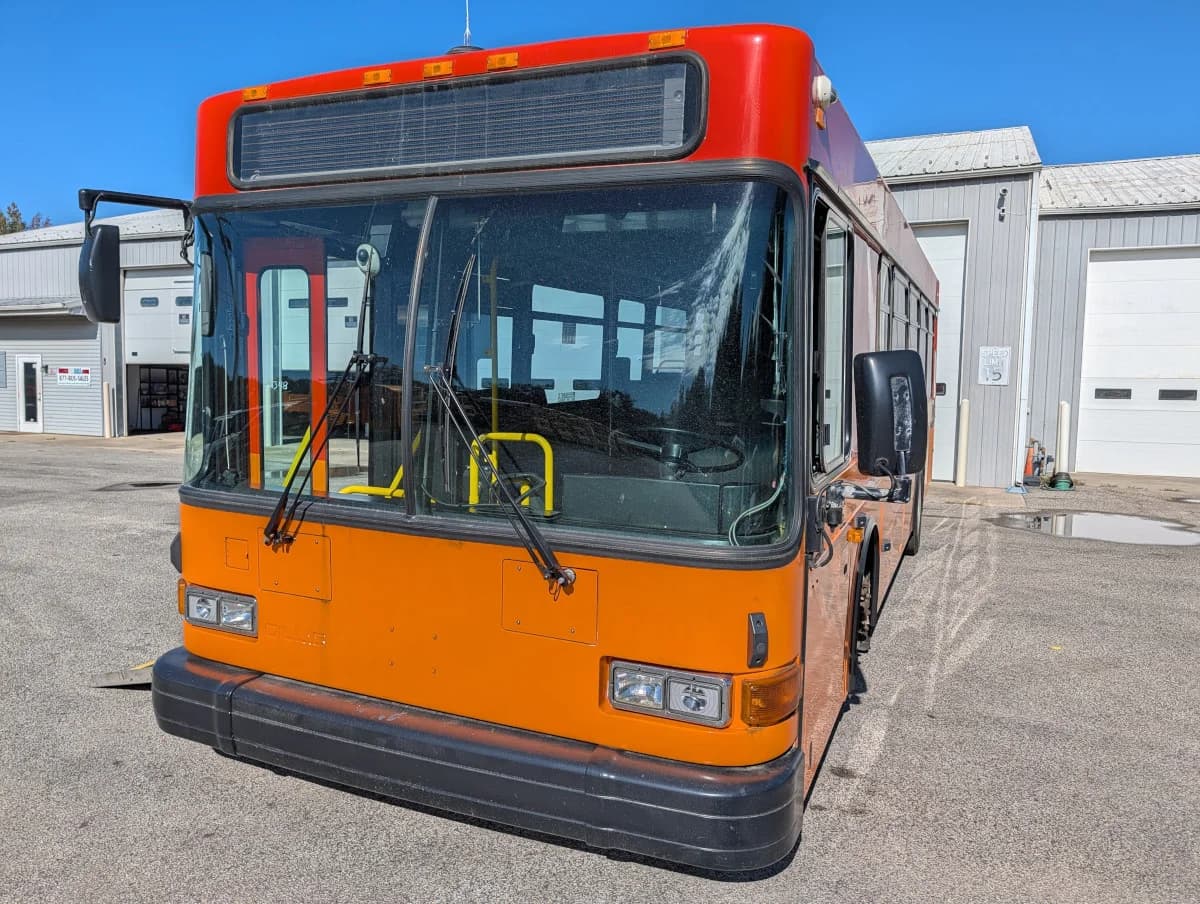 2005 Gillig Low Floor 28FT Transit - Image 24