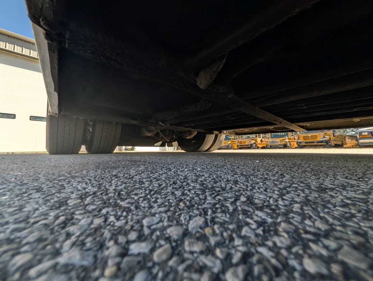 2007 Gillig Low Floor 28 FT Transit - Image 19