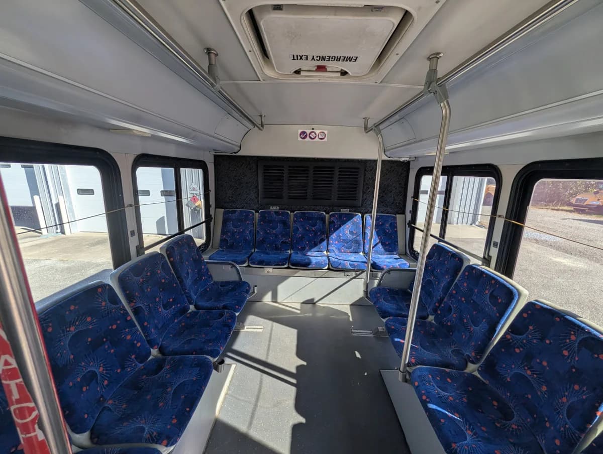 2007 Gillig Low Floor 28 FT Transit - Image 15