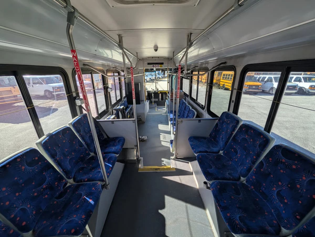 2007 Gillig Low Floor 28 FT Transit - Image 17