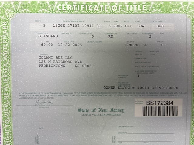 2007 Gillig Low Floor 28 FT Transit - Image 30