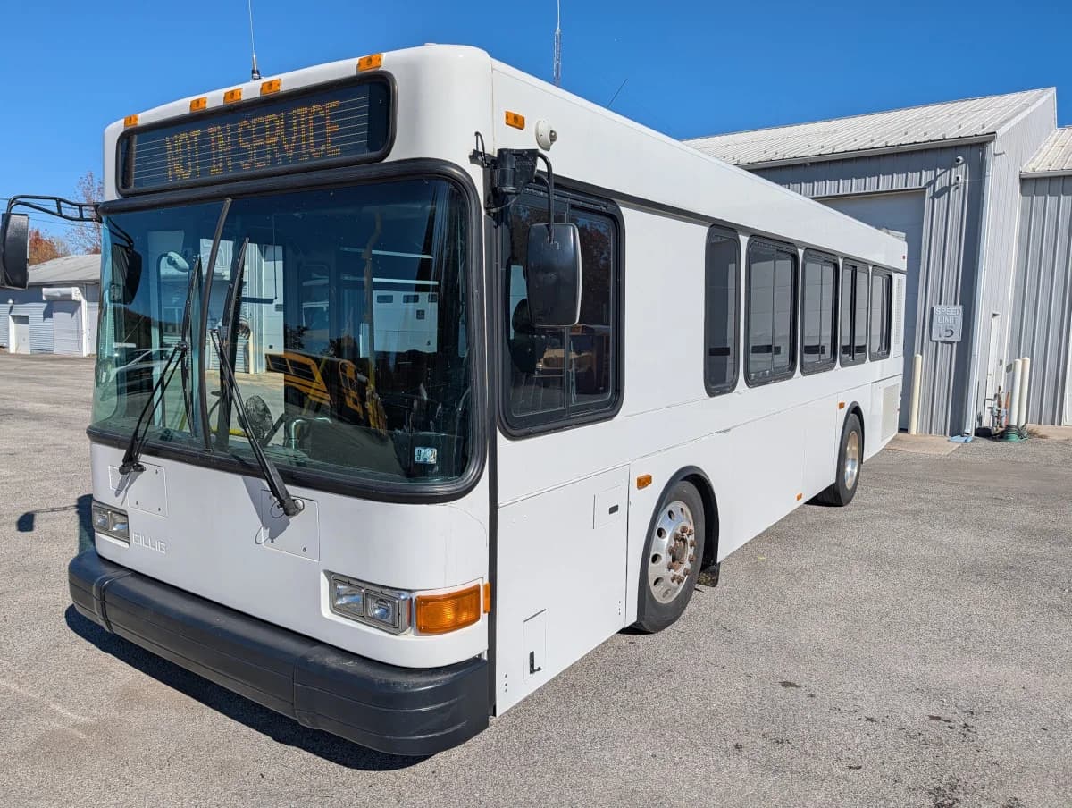 2007 Gillig Low Floor 28 FT Transit - Image 21