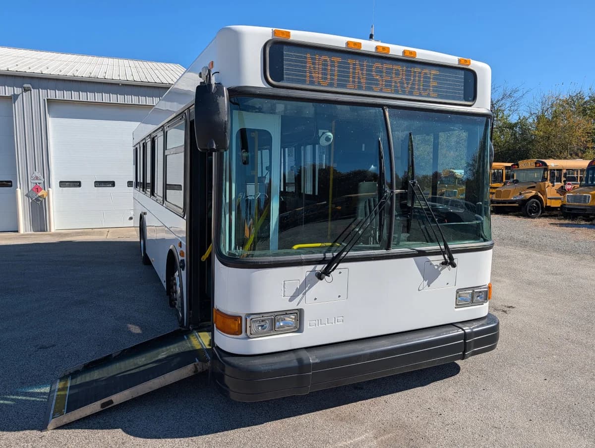 2007 Gillig Low Floor 28 FT Transit - Image 23