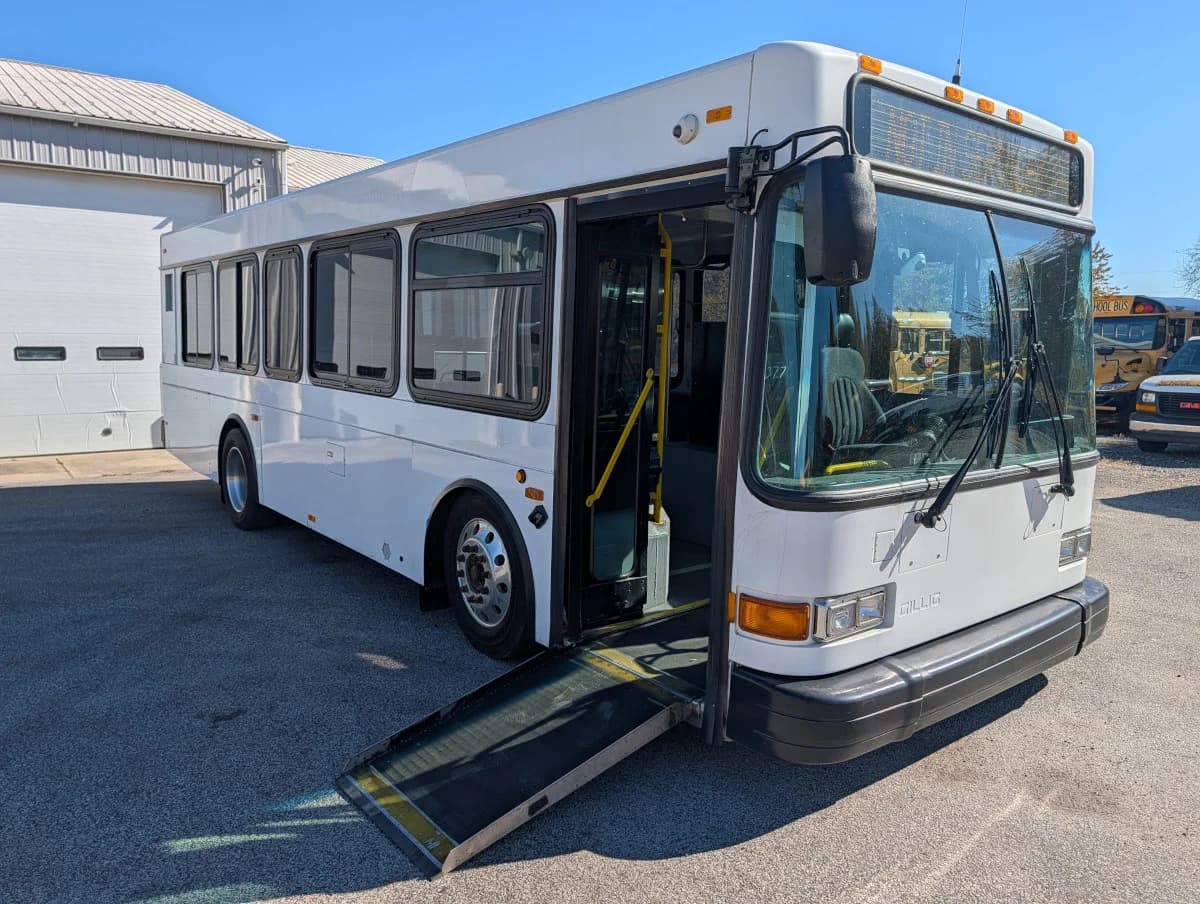 2007 Gillig Low Floor 28 FT Transit - Image 24