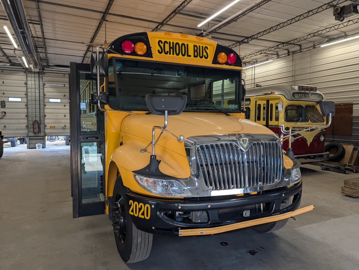 2020 International CE 72P - Image 16