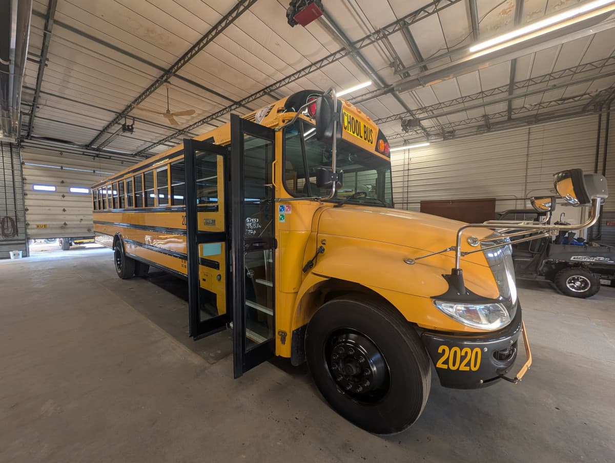 2020 International CE 72P - Image 17