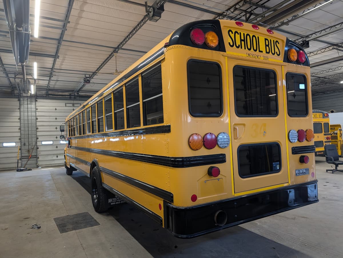 2018 International CE 77P - Image 17