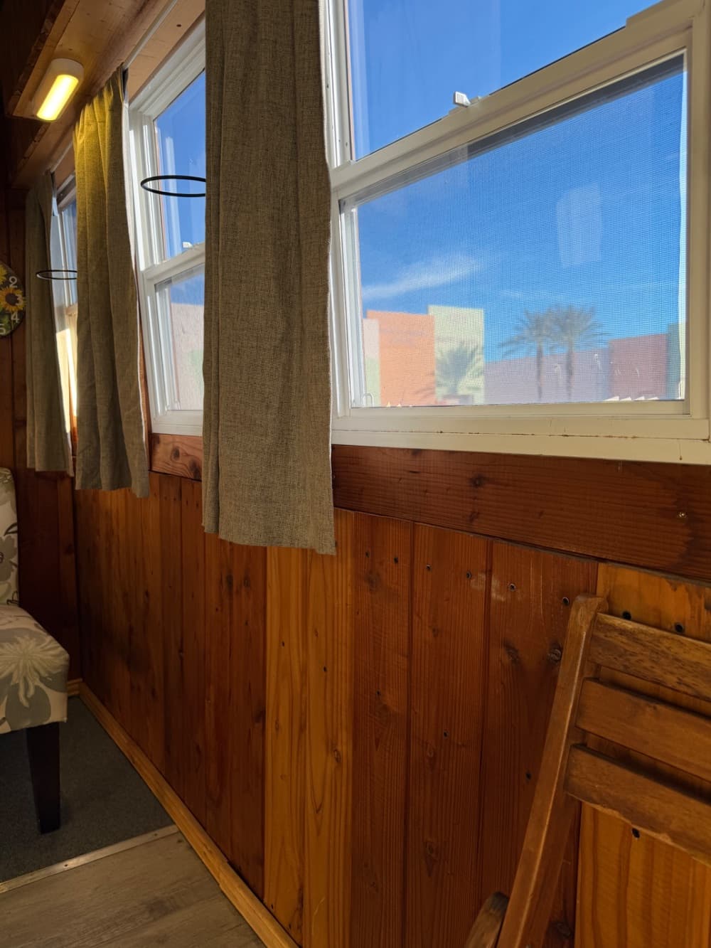 2007 Thomas Saf-T-Liner C2 - Image 10